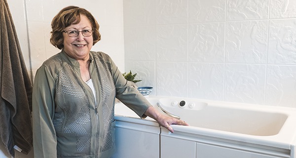 What are the Top Five Benefits of a Walk-In Tub for Seniors?
